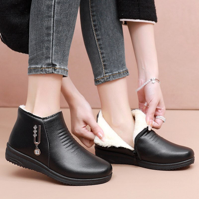 Bota Feminina Afonsis Macia e Confortável